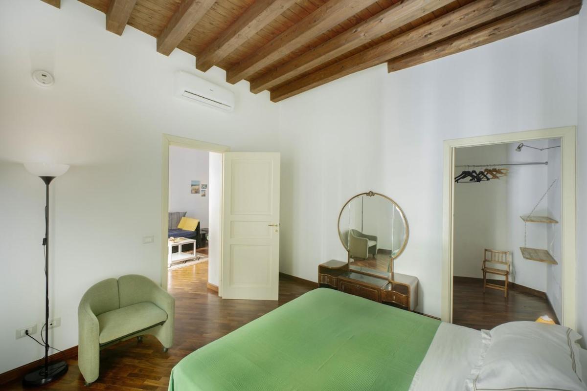 Casa Linda Appartement Palermo Buitenkant foto